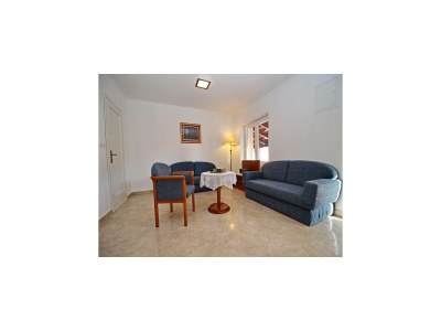 Apartment Apartment with terrace and garden - Features photo 19