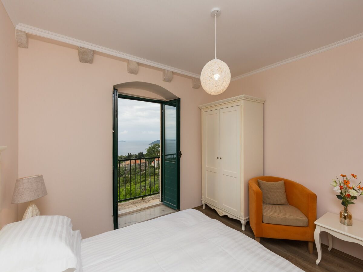 Apartment Apartment&Rooms Savonari - Superior Double Room with Balcony and Sea View (Soba 1) - Features photo 5