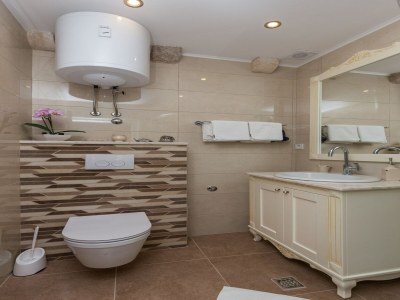 Apartment Apartment&Rooms Savonari - Superior Double Room with Balcony and Sea View (Soba 1) - Features photo 9