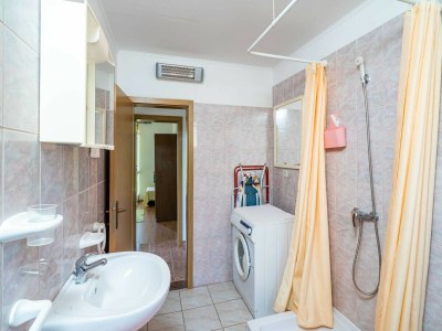 Apartment Apartment Laurel Leaf - Three Bedroom Apartment with Terrace - Features photo 32