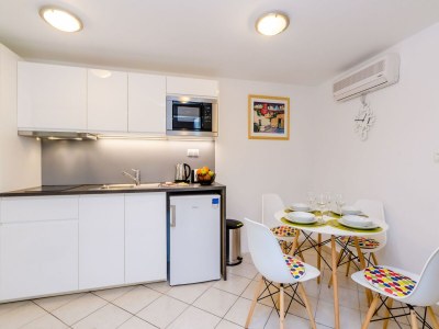 Apartment Apartment Domix - Two Bedroom Apartment - Features photo 12