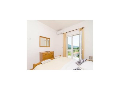 Villa Villa Dalmatian Gem - Two-Bedroom Villa with Terrace and Swimming Pool - Features photo 15