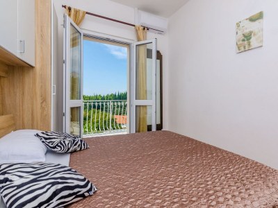 Villa Villa Dalmatian Gem - Two-Bedroom Villa with Terrace and Swimming Pool - Features photo 16