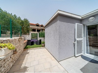 Holiday house Stone House Blaca - Two Bedroom Stone House with Terrace and Sea View - Outdoor photo 7