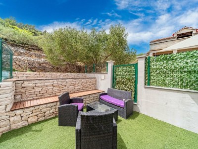 Holiday house Stone House Blaca - Two Bedroom Stone House with Terrace and Sea View - Outdoor photo 12