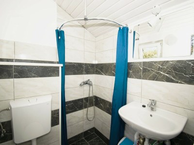 Holiday house Stone House Blaca - Two Bedroom Stone House with Terrace and Sea View - Features photo 28