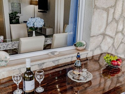 Holiday house Stone House Blaca - Two Bedroom Stone House with Terrace and Sea View - Features photo 34