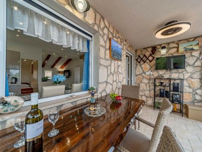 Holiday house Stone House Blaca - Two Bedroom Stone House with Terrace and Sea View - Features photo 40