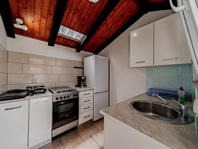 Holiday house Stone House Blaca - Two Bedroom Stone House with Terrace and Sea View - Features photo 41