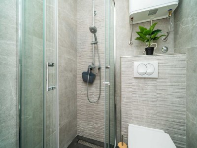 Apartment Apartment & Rooms Papa - Studio Apartment with Balcony and Partial Sea View - Features photo 13