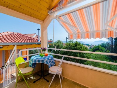 Apartment Apartments Donita - Standard Two Bedroom Apartment with Balcony and Sea View - Outdoor photo 9