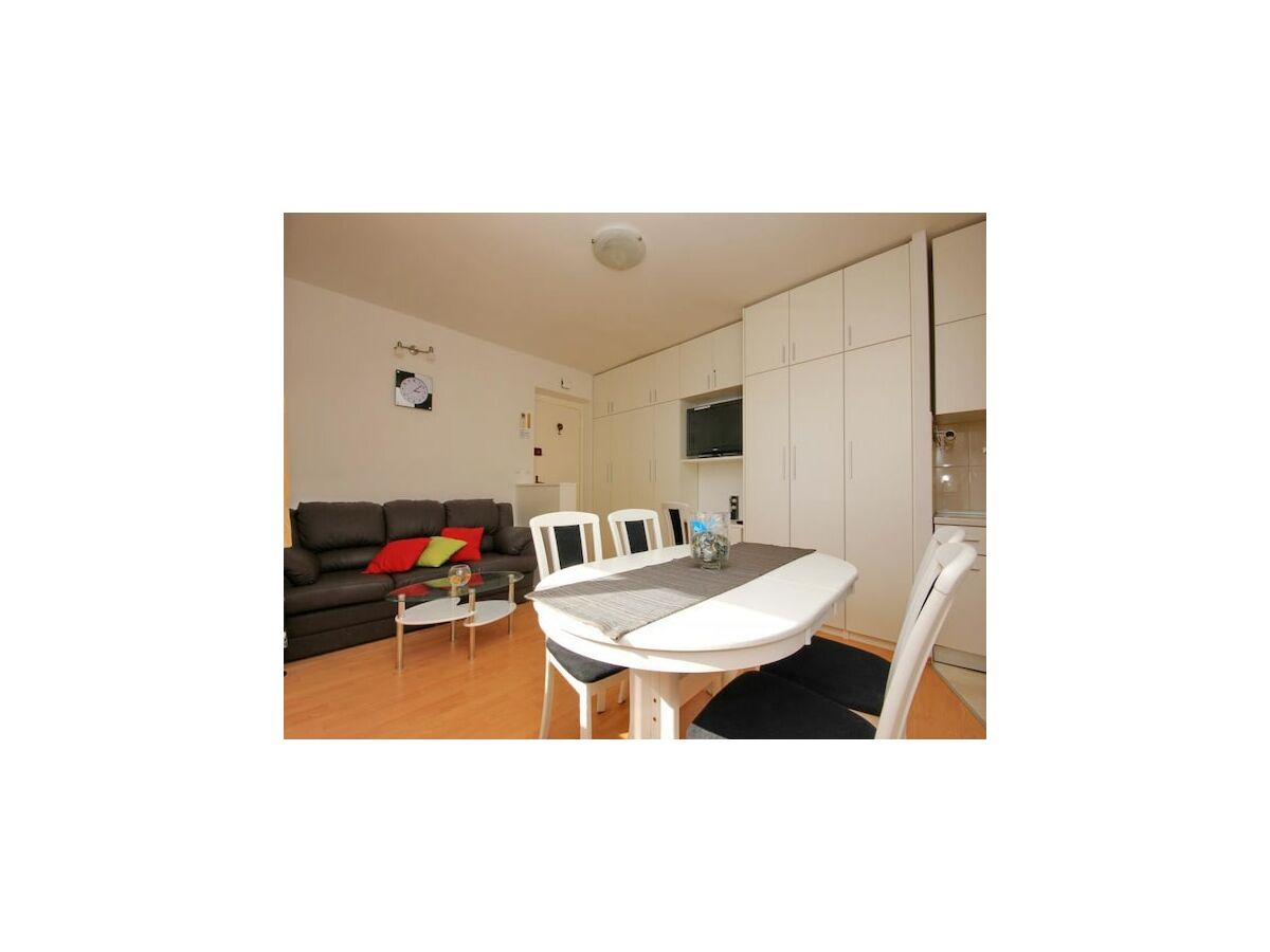 Apartment Apartment Charming Arena - One Bedroom Apartment with Terrace and Sea View - Features photo 2