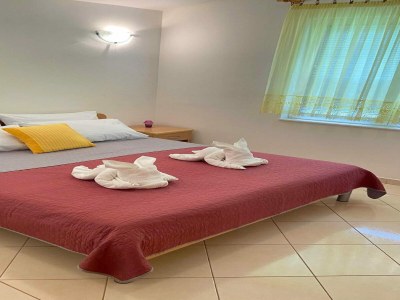 Apartment Apartments Tiho & Jelena- One Bedroom Apartment with Balcony and Sea View (Maestral) - Features photo 12