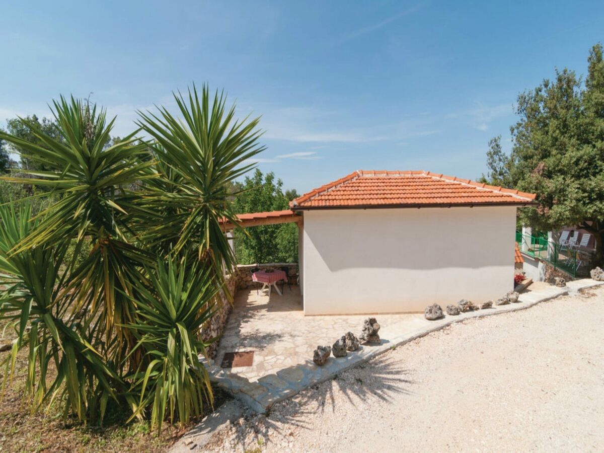 Holiday house Holiday Home Blossom - Four Bedroom Holiday Home with Outdoor Pool and Jacuzzi - (ST) - Outdoor photo 2