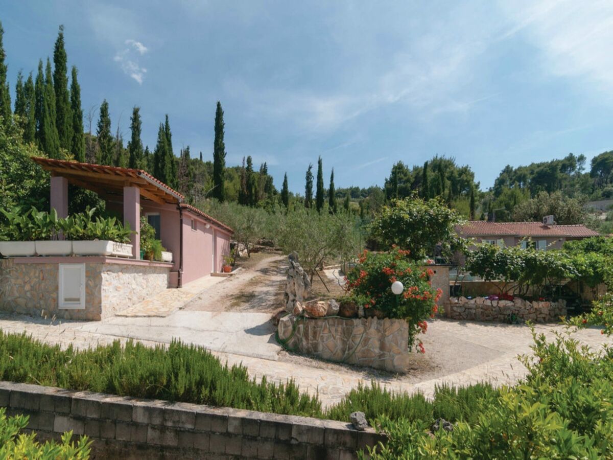 Holiday house Holiday Home Blossom - Four Bedroom Holiday Home with Outdoor Pool and Jacuzzi - (ST) - Outdoor photo 3