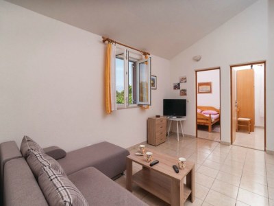 Holiday house Holiday Home Blossom - Four Bedroom Holiday Home with Outdoor Pool and Jacuzzi - (ST) - Features photo 6