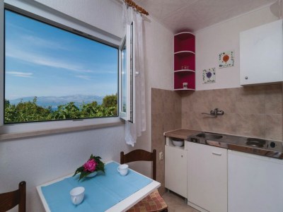 Holiday house Holiday Home Blossom - Four Bedroom Holiday Home with Outdoor Pool and Jacuzzi - (ST) - Features photo 8