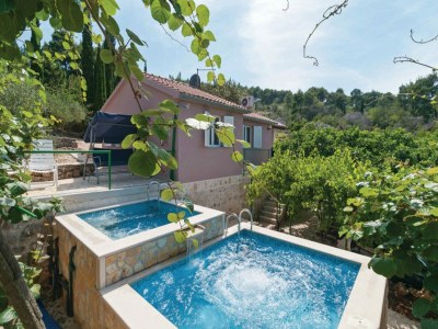 Holiday house Holiday Home Blossom - Four Bedroom Holiday Home with Outdoor Pool and Jacuzzi - (ST) - Outdoor photo 27