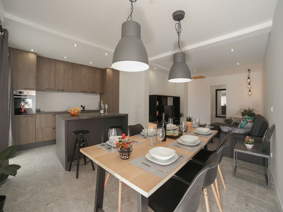 Apartment Apartments Martić - Three Bedroom Apartment with Balconies and Sea View - (ST)