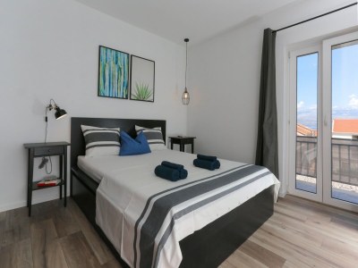 Apartment Apartments Martić - Three Bedroom Apartment with Balconies and Sea View - (ST) - Features photo 12