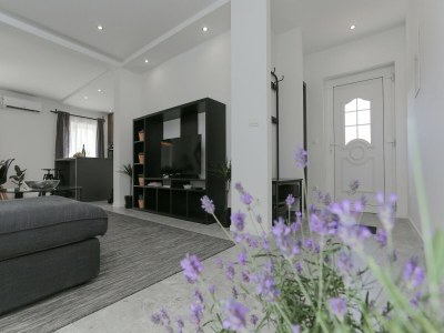 Apartment Apartments Martić - Three Bedroom Apartment with Balconies and Sea View - (ST) - Features photo 32