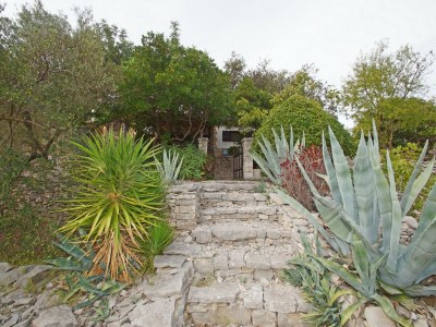 Holiday house Vacation House Planika - Two Bedroom Holiday Home with Terrace and Sea View - Outdoor photo 3