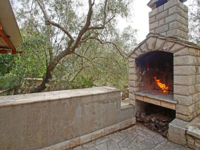 Holiday house Vacation House Planika - Two Bedroom Holiday Home with Terrace and Sea View - Outdoor photo 29