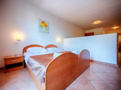 Apartment Apartments Bruna Lastovo-One Bedroom Apartment with Balcony and Sea View-Vanilija - Features photo 5