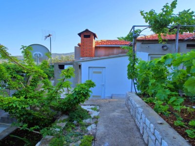 Holiday house Getaway Beach House-One Bedroom Holiday Home with Terrace and Sea View in Korčula - Holiday house
