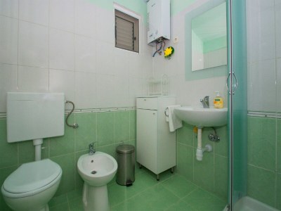 Holiday house Getaway Beach House-One Bedroom Holiday Home with Terrace and Sea View - Features photo 7