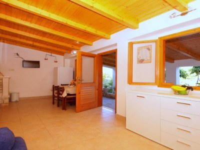 Holiday house Getaway Beach House-One Bedroom Holiday Home with Terrace and Sea View - Features photo 8