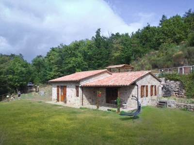 Holiday house Villa Carina: Cottage surrounded by green nature in Umbria - Holiday house