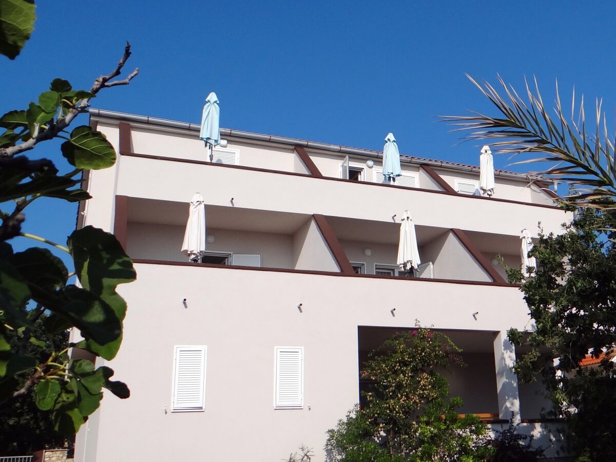 Apartment One bedroom apartment with terrace and sea view Potočnica, Pag A-4096-a - Outdoor photo 3