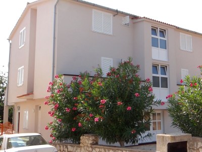 Apartment One bedroom apartment with terrace and sea view Potočnica, Pag A-4096-b - Outdoor photo 4