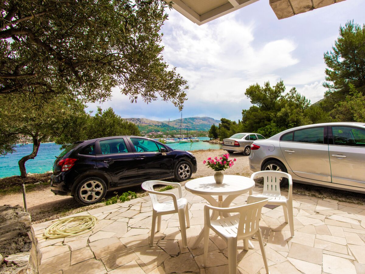 Apartment Two bedroom apartment near beach Šparadići, Šibenik A-10015-a