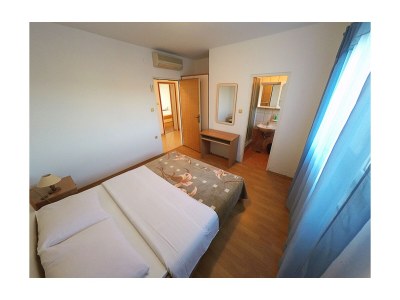 Apartment Three bedroom apartment with terrace Lopar, Rab A-20644-d - Outdoor photo 17