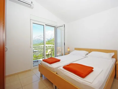 Apartment Two bedroom apartment with balcony and sea view Krvavica, Makarska A-18911-c - Outdoor photo 15