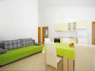 Apartment Three bedroom apartment with balcony and sea view Krvavica, Makarska A-18911-d - Outdoor photo 6