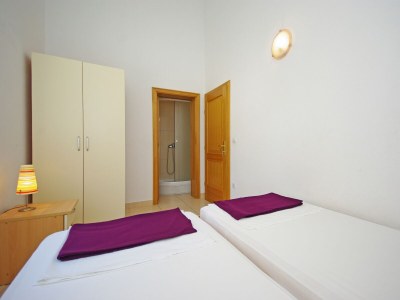 Apartment Three bedroom apartment with balcony and sea view Krvavica, Makarska A-18911-d - Outdoor photo 10