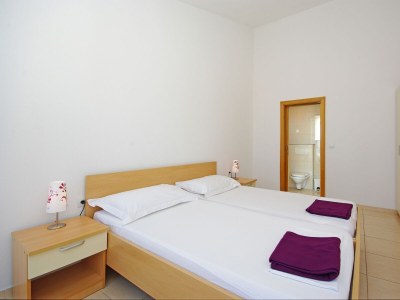 Apartment Three bedroom apartment with balcony and sea view Krvavica, Makarska A-18911-d - Outdoor photo 12