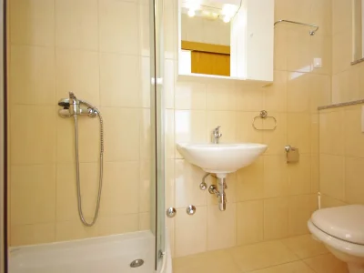 Apartment Three bedroom apartment with balcony and sea view Krvavica, Makarska A-18911-d - Outdoor photo 16