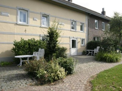 Bungalow Bungalowpark Landsrade - Geschakelde Bungalow 9 - Outdoor photo 2