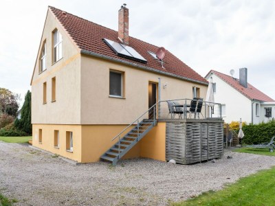 Apartment Attic Apartment with Garden Access - Outdoor photo 5