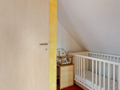 Apartment Attic Apartment with Garden Access - Features photo 13