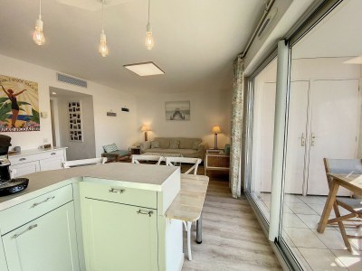 Apartment Terrace Apartment Near the Beach - Features photo 12