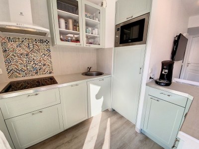 Apartment Terrace Apartment Near the Beach - Features photo 24