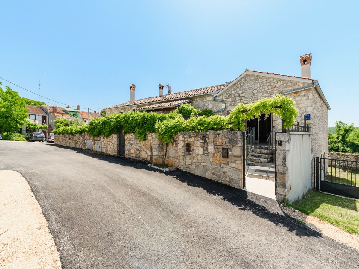 Villa Villa in Porec mit Pool und Wasserpark - Outdoor photo 3