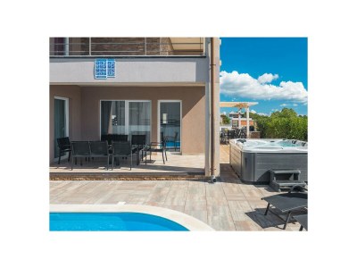 Villa Vodnjan with pool, whirpool, ... - Outdoor photo 4