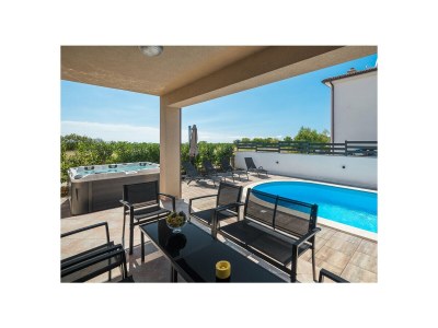 Villa Vodnjan with pool, whirpool, ... - Outdoor photo 7