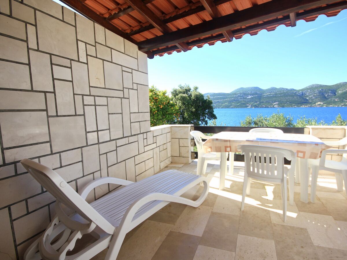 Apartment One bedroom apartment near beach Tri Žala, Korčula A-174-c